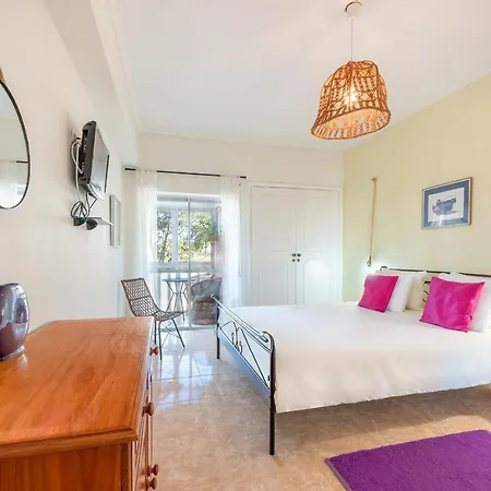 Guestready - Caparica Seaflowers II Апартаменты *